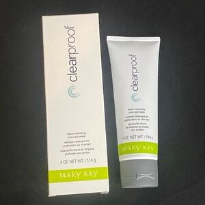 Deep Cleansing Charcoal Mask